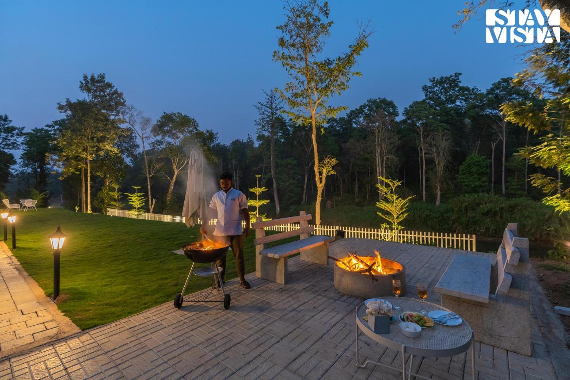 Stayvista At Mudra Manor Coorg Temperature Controlled Pool Villa Мадикери Экстерьер фото
